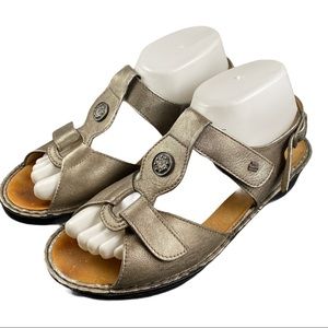 Finn Comfort Size 9